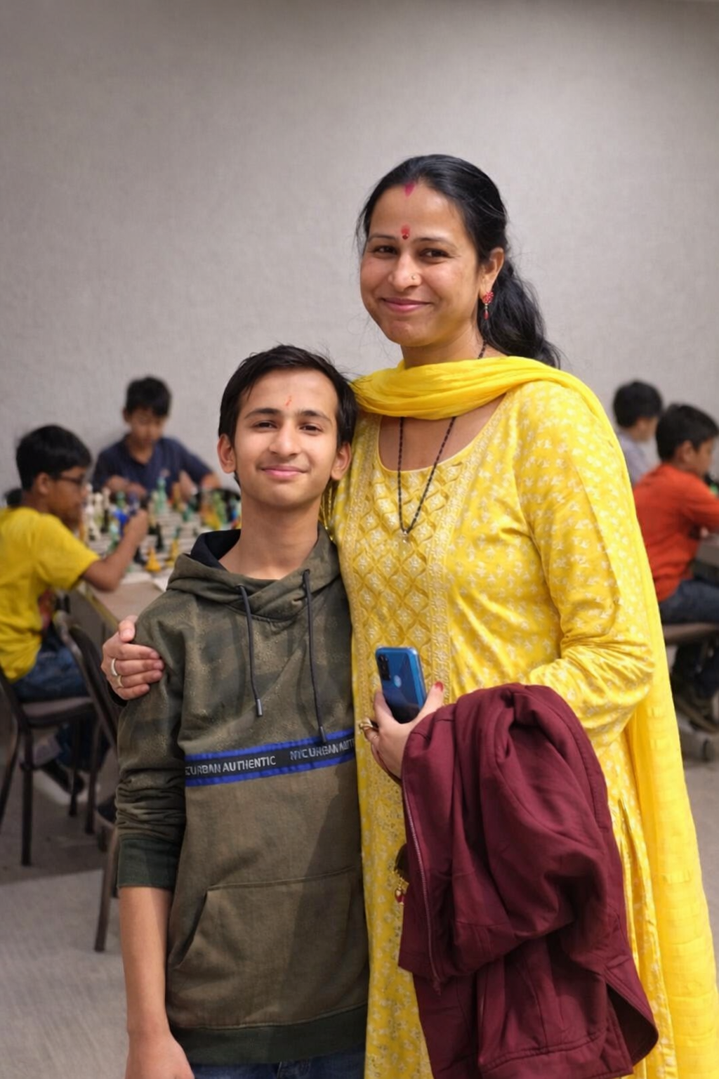 Home Supportive learning environment at arenaofchess.com where parents and young chess students connect, with children practicing chess games at Arena of Chess, promoting quality chess training for kids in jaipur